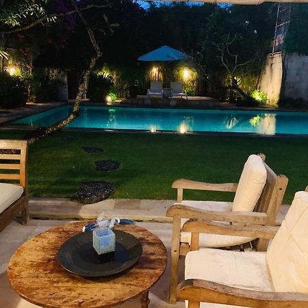 Villa Kunang Seminyak Buitenkant foto