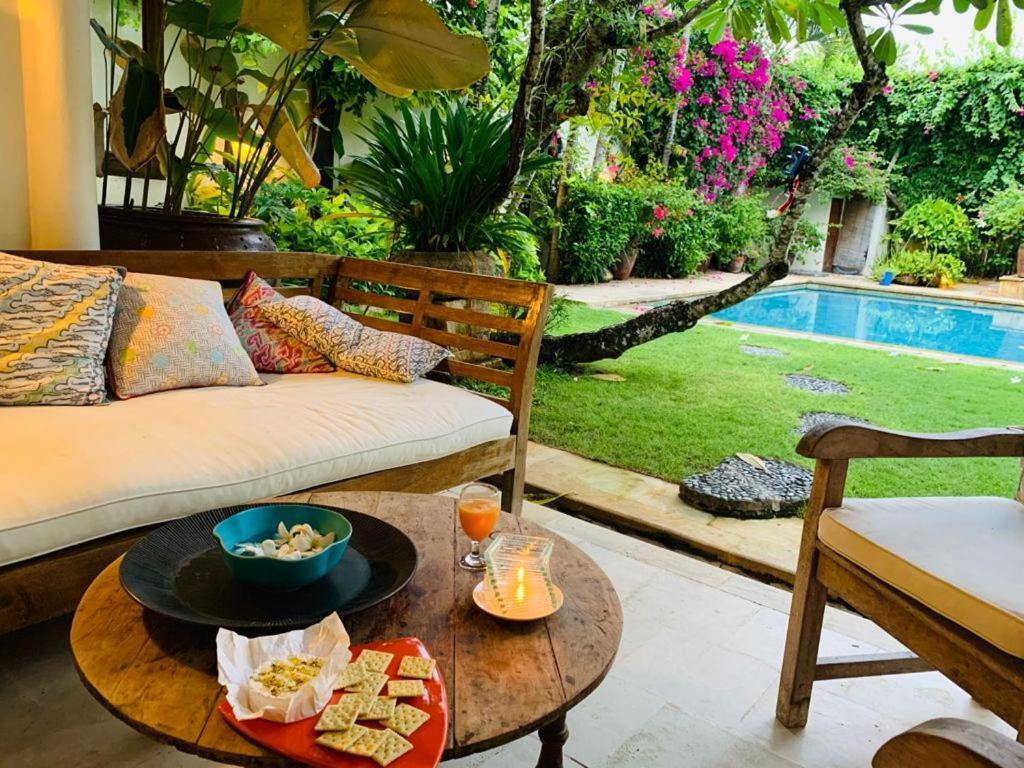 Villa Kunang Seminyak Buitenkant foto
