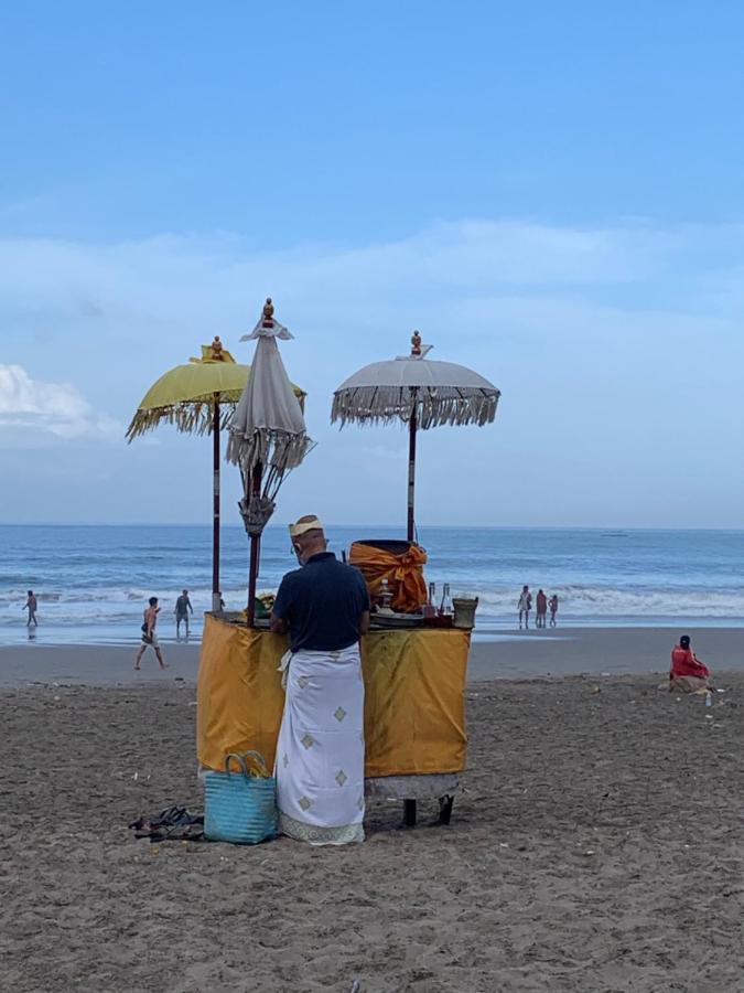 Villa Kunang Seminyak Buitenkant foto