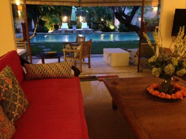 Villa Kunang Seminyak Buitenkant foto